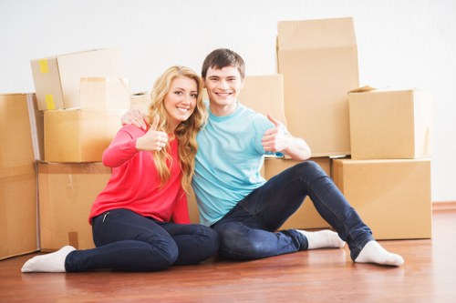 Packing and loading support for a house move in Croydon